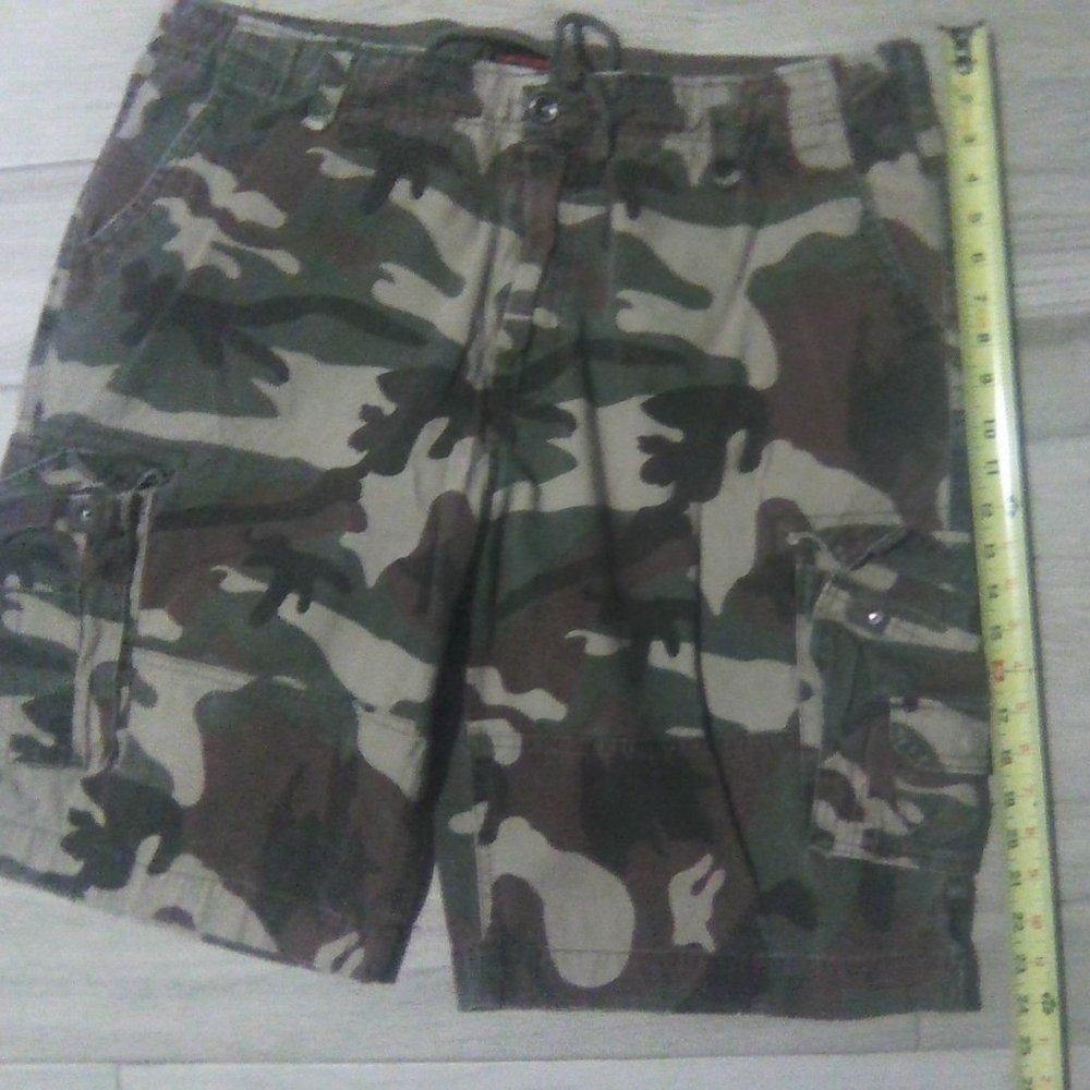 camo shorts